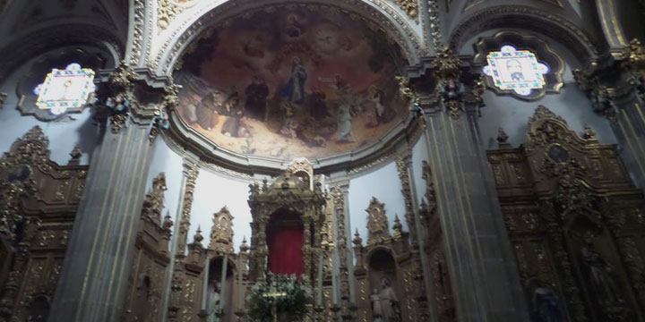 de paseo por coyoacan curso alumnos foto interior iglesia decoracion